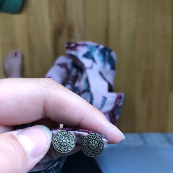 American eagle off the shoulder keyhole dress - Picture 3 of 4